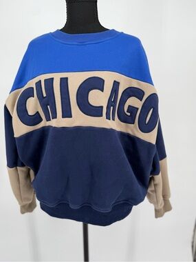 Lelis Chicago color block sweatshirt blue tan pull over cozy